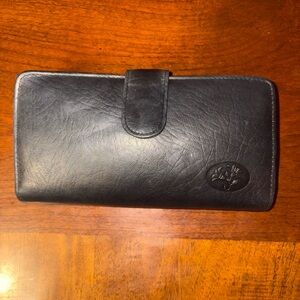 Buxton Black Leather Wallet